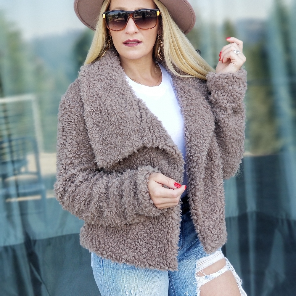 ANGIE Faux Fur Coat - Picture 6 of 8